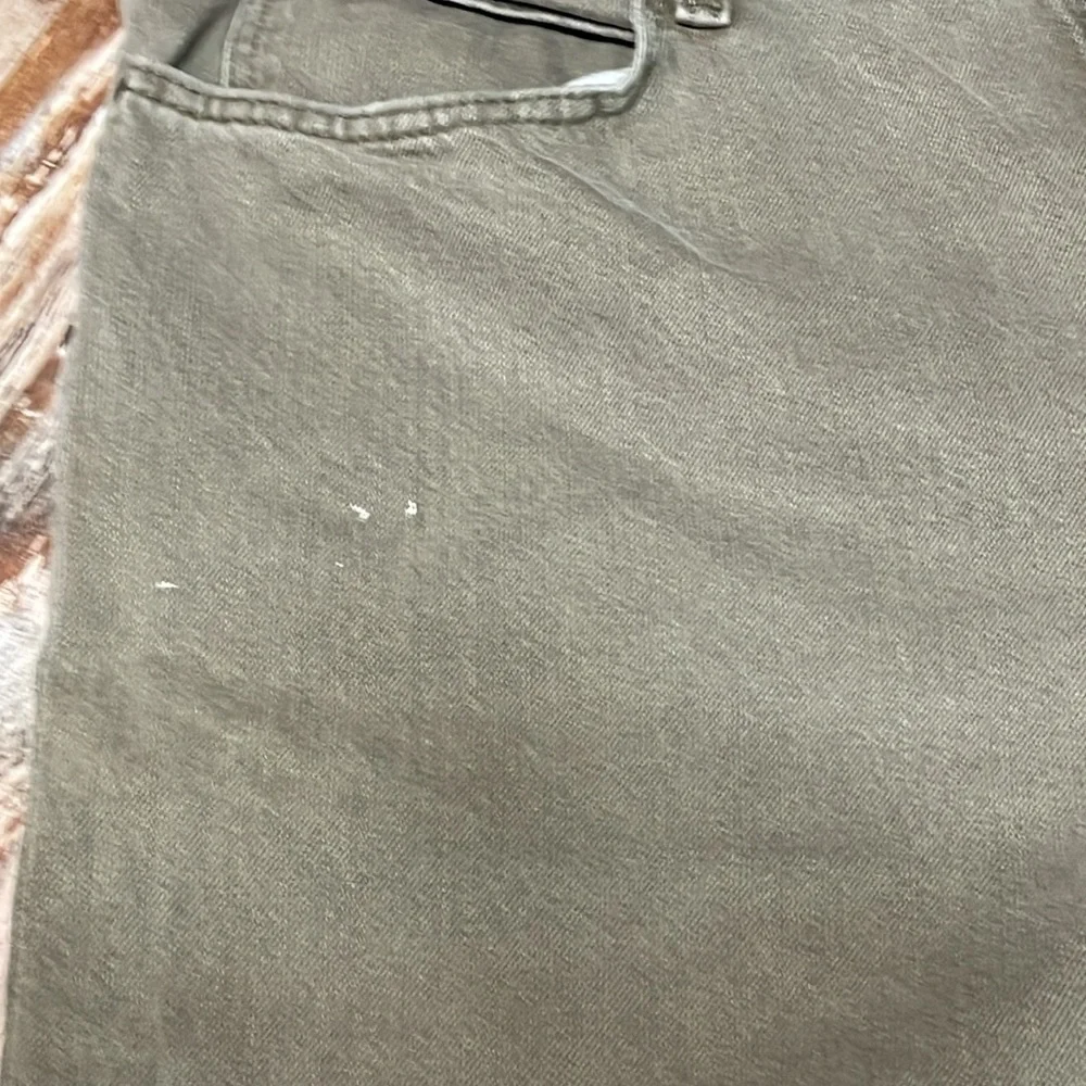 -Lee  42 x 30 jeans relaxed fit  tan color